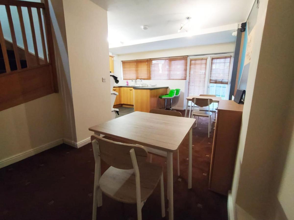 Bankwell Guest House Manchester Ngoại thất bức ảnh